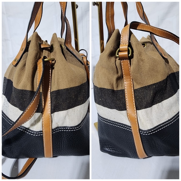 Burberry House Check Heston Bucket Bag Brown/Beige - Picture 6 of 10